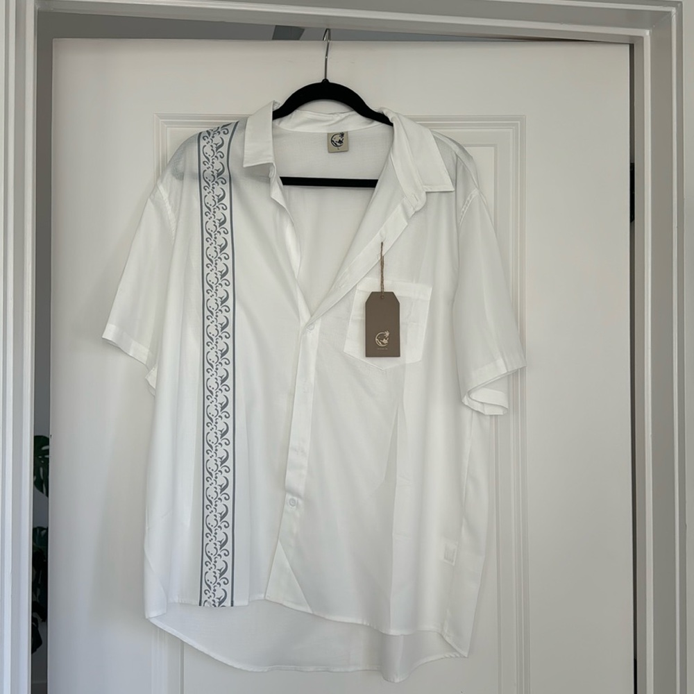 Hardaddy mens size L short sleeve button down white Hawaiian shirt